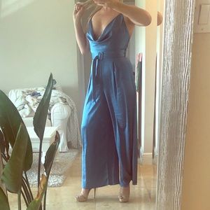 Beautiful shiney blue wide-leg jumpsuit